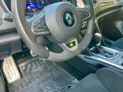 Renault Mégane 2022 - 39990 EUR, 37500 km - AUTO.MOTO.pt - 37500km - foto 16 de 36