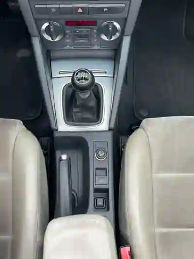 Audi A3 Cabrio 2008 - 8000 EUR, 340000 km - 340000km - foto 13 de 15