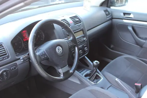 Volkswagen Golf Variant 2008 - 6500 EUR, 199575 km - AUTO.MOTO.pt - 199575km - foto 6 de 16