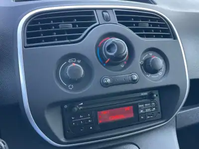 Renault Kangoo 1.5 dCi Longa IVA Dedutível 2021 - 13900 EUR, 151000 km - AUTO.MOTO.pt - 151000km - foto 22 de 27