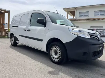 Renault Kangoo 1.5 DCi Maxi 2021 - 13250 EUR, 125000 km - AUTO.MOTO.pt - 125000km - foto 34 de 39