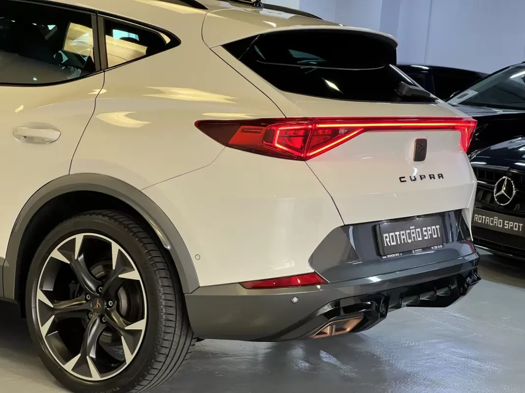Cupra Formentor 2022 - 29990 EUR, 48000 km - AUTO.MOTO.pt - 48000km - foto 23 de 52