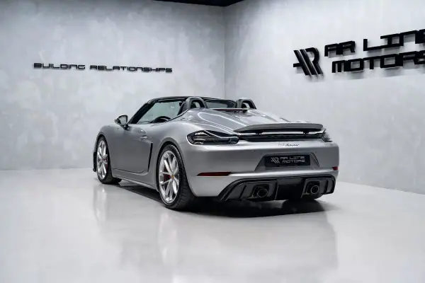 Porsche 718 Spyder 2020 - 124950 EUR, 16000 km - AUTO.MOTO.pt - 16000km - foto 13 de 52