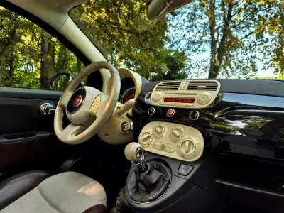 Fiat 500C 2010 - 8000 EUR, 199000 km - AUTO.MOTO.pt - 199000km - foto 16 de 19