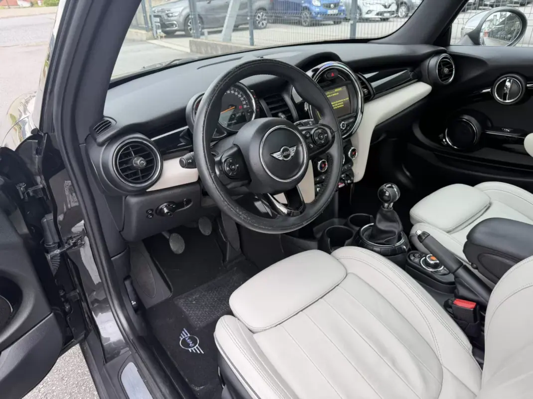 MINI 3 Portas 2016 - 17990 EUR, 130000 km - AUTO.MOTO.pt - 130000km - foto 15 de 30