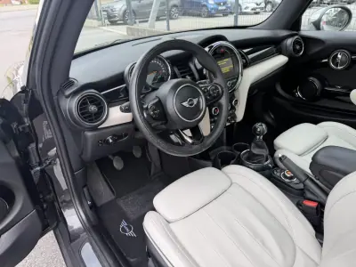 MINI 3 Portas 2016 - 17990 EUR, 130000 km - AUTO.MOTO.pt - 130000km - foto 15 de 30