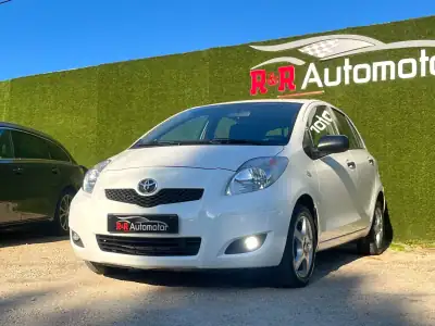 Toyota Yaris 2011 - 8500 EUR, 150000 km - AUTO.MOTO.pt - 150000km - foto 5 de 21