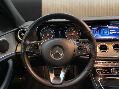 Mercedes-Benz E 220 2018 - 25950 EUR, 140171 km - AUTO.MOTO.pt - 140171km - foto 9 de 20