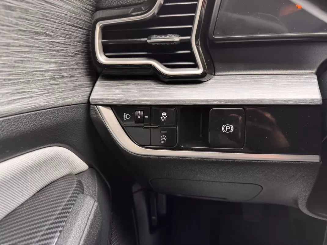 Kia Sportage 2023 - 24500 EUR, 64809 km - AUTO.MOTO.pt - 64809km - foto 15 de 24