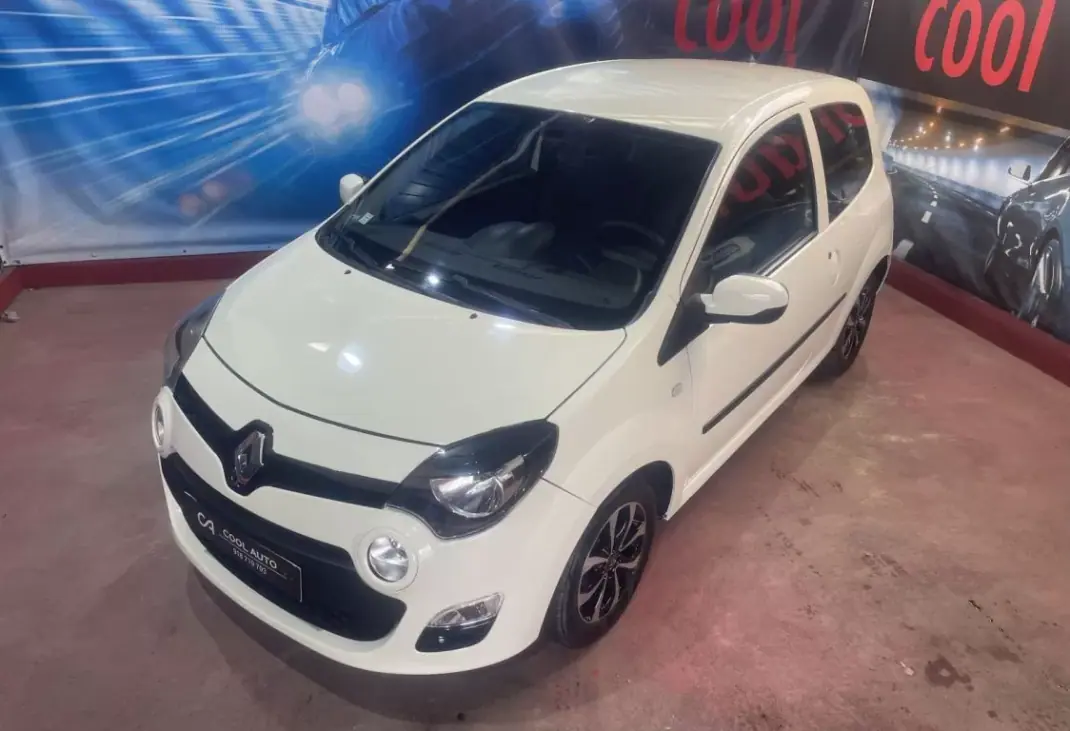 Renault Twingo 2012 - 6499 EUR, 72000 km - AUTO.MOTO.pt - 72000km - foto 6 de 26