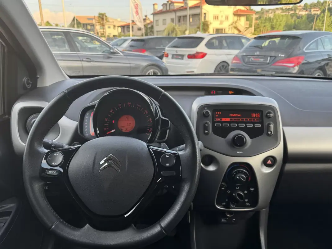 Citroën C1 2018 - 9999 EUR, 40000 km - AUTO.MOTO.pt - 40000km - foto 7 de 20