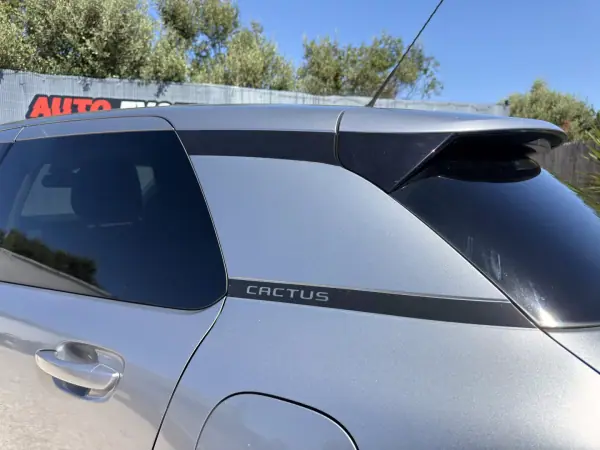 Citroën C4 Cactus 2018 - 11950 EUR, 145000 km - AUTO.MOTO.pt - 145000km - foto 18 de 20