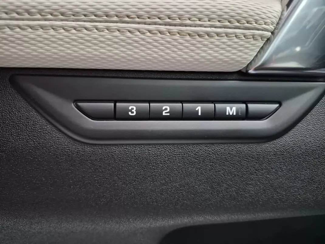 Land Rover Discovery Sport 2020 - 33900 EUR, 60481 km - AUTO.MOTO.pt - 60481km - foto 49 de 58