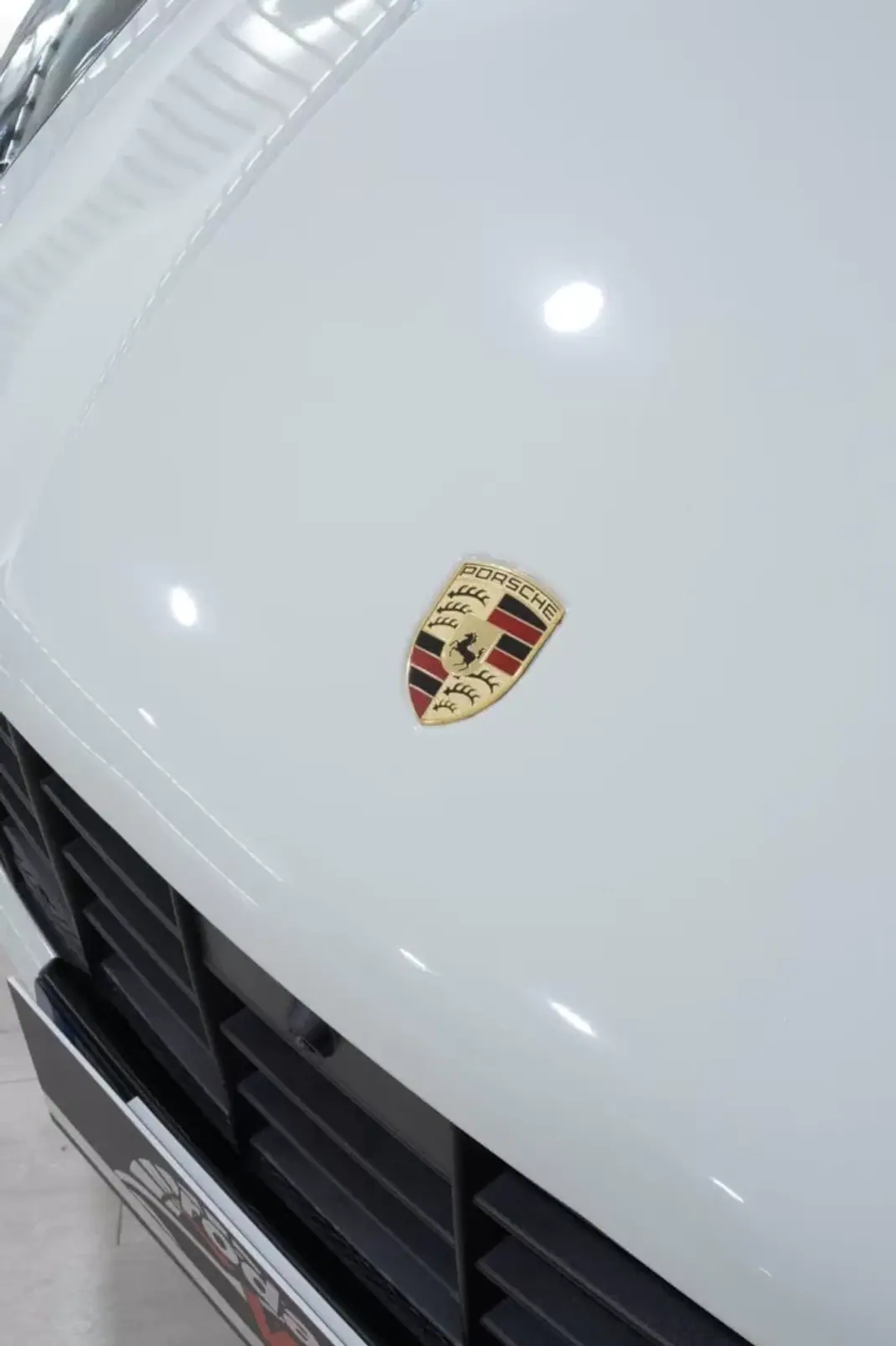 Porsche Cayenne 2015 - 40000 EUR, 200000 km - 200000km - foto 6 de 8