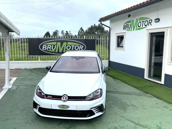 Volkswagen Golf 2017 - 29000 EUR, 55447 km - AUTO.MOTO.pt - 55447km - foto 2 de 16