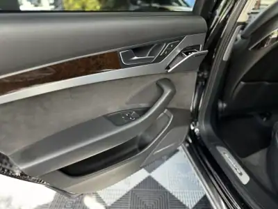 Audi A8 2016 - 39000 EUR, 170000 km - AUTO.MOTO.pt - 170000km - foto 52 de 53