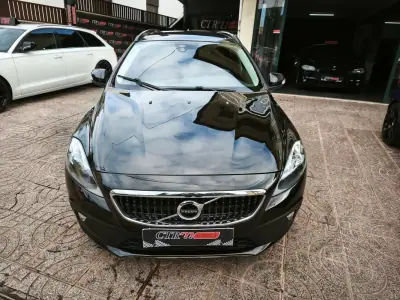 Volvo V40 Cross Country 2017 - 18500 EUR, 100000 km - AUTO.MOTO.pt - 100000km - foto 3 de 34