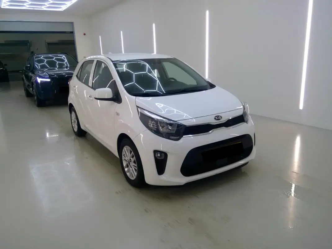Kia Picanto 2021 - 13900 EUR, 73000 km - 73000km - foto 2 de 6