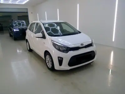 Kia Picanto 2021 - 13900 EUR, 73000 km - 73000km - foto 2 de 6
