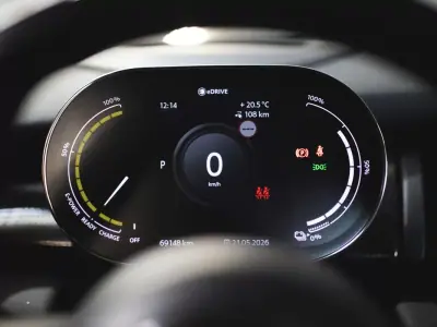 MINI 3 Portas 2019 - 16990 EUR, 70000 km - AUTO.MOTO.pt - 70000km - foto 17 de 23