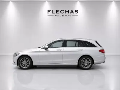 Mercedes-Benz C 180 2016 - 19500 EUR, 150000 km - AUTO.MOTO.pt - 150000km - foto 3 de 9