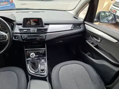 BMW 218 2014 - 8500 EUR, 490000 km - AUTO.MOTO.pt - 490000km - foto 27 de 33