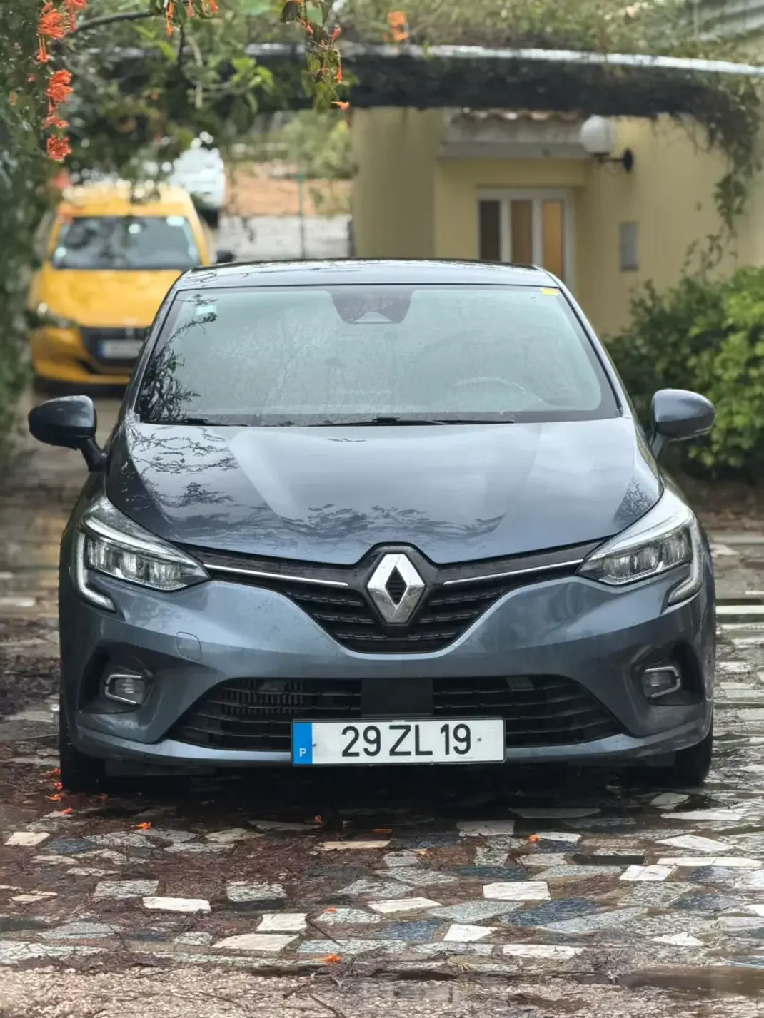 Renault Clio 2019 - 14990 EUR, 118220 km - AUTO.MOTO.pt - 118220km - foto 2 de 8
