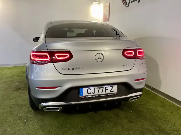 Mercedes-Benz GLC 300 2020 - 43750 EUR, 97000 km - AUTO.MOTO.pt - 97000km - foto 8 de 32
