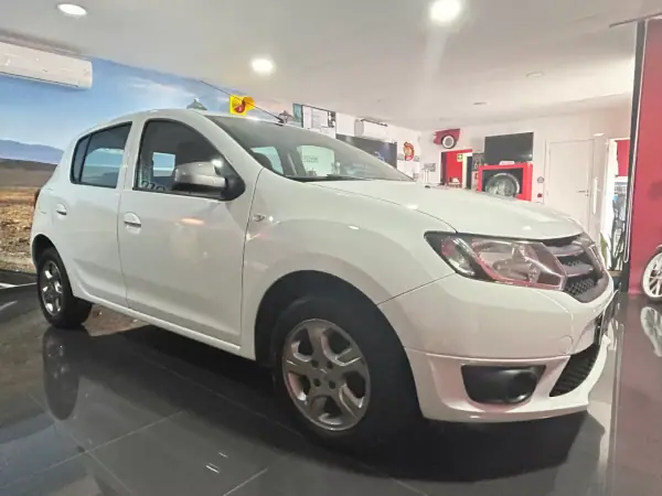 Dacia Sandero 2015 - 8500 EUR, 58577 km - 58577km - foto 8 de 19