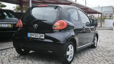 Toyota Aygo 2007 - 5450 EUR, 125960 km - 125960km - foto 4 de 8