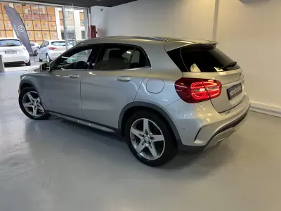 Mercedes-Benz GLA 200 2015 - 21990 EUR, 120000 km - AUTO.MOTO.pt - 120000km - foto 33 de 33