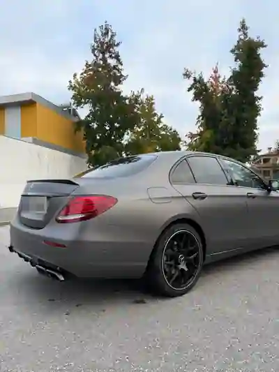 Mercedes-Benz E 200 2018 — foto 5 de 15
