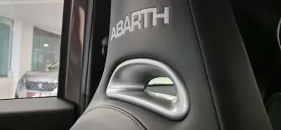 Abarth 595 2021 - 19990 EUR, 52913 km - AUTO.MOTO.pt - 52913km - foto 13 de 36