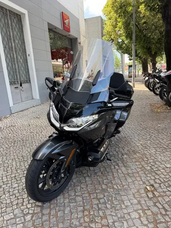 Honda Gold Wing 2024 - 33550 EUR, 21250 km - AUTO.MOTO.pt - 21250km - foto 8 de 8