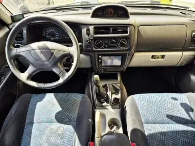 Mitsubishi Pajero Sport 2000 - 11750 EUR, 134553 km - AUTO.MOTO.pt - 134553km - foto 5 de 9