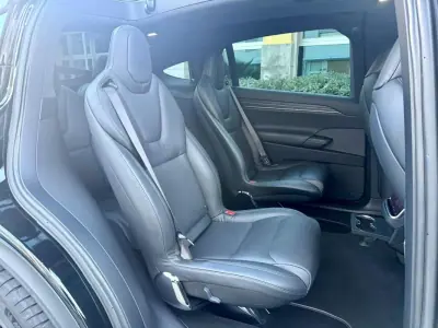 Tesla Model X 2023 - 81890 EUR, 49000 km - AUTO.MOTO.pt - 49000km - foto 13 de 47