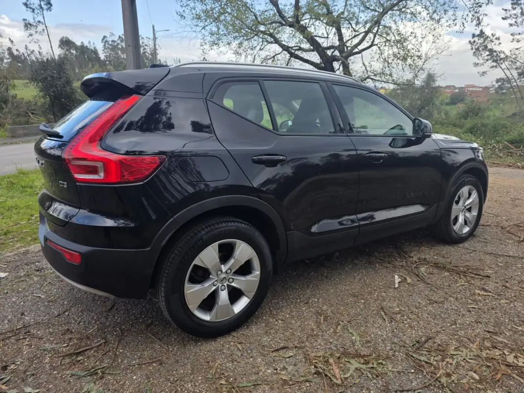 Volvo XC 40 2020 - 24500 EUR, 152300 km - AUTO.MOTO.pt - 152300km - foto 22 de 42