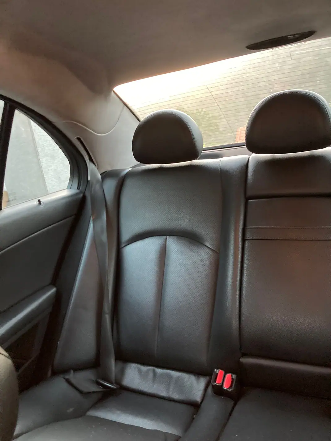 Mercedes-Benz E 220 2007 - 8950 EUR, 12000 km - AUTO.MOTO.pt - 12000km - foto 9 de 14