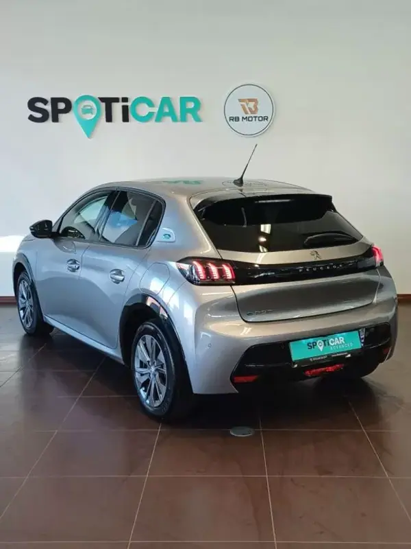 Peugeot 208 2023 - 20500 EUR, 24150 km - AUTO.MOTO.pt - 24150km - foto 45 de 45