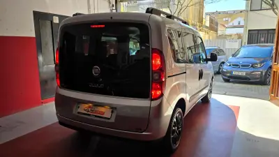 Fiat Doblo 2013 - 7750 EUR, 220583 km - AUTO.MOTO.pt - 220583km - foto 4 de 33
