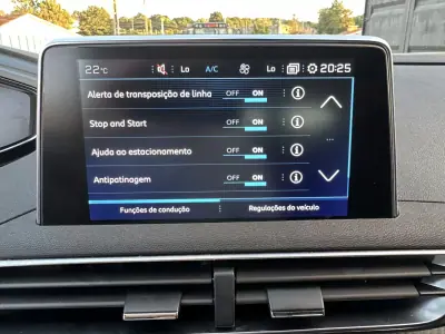 Peugeot 3008 2019 - 13900 EUR, 190000 km - AUTO.MOTO.pt - 190000km - foto 40 de 59
