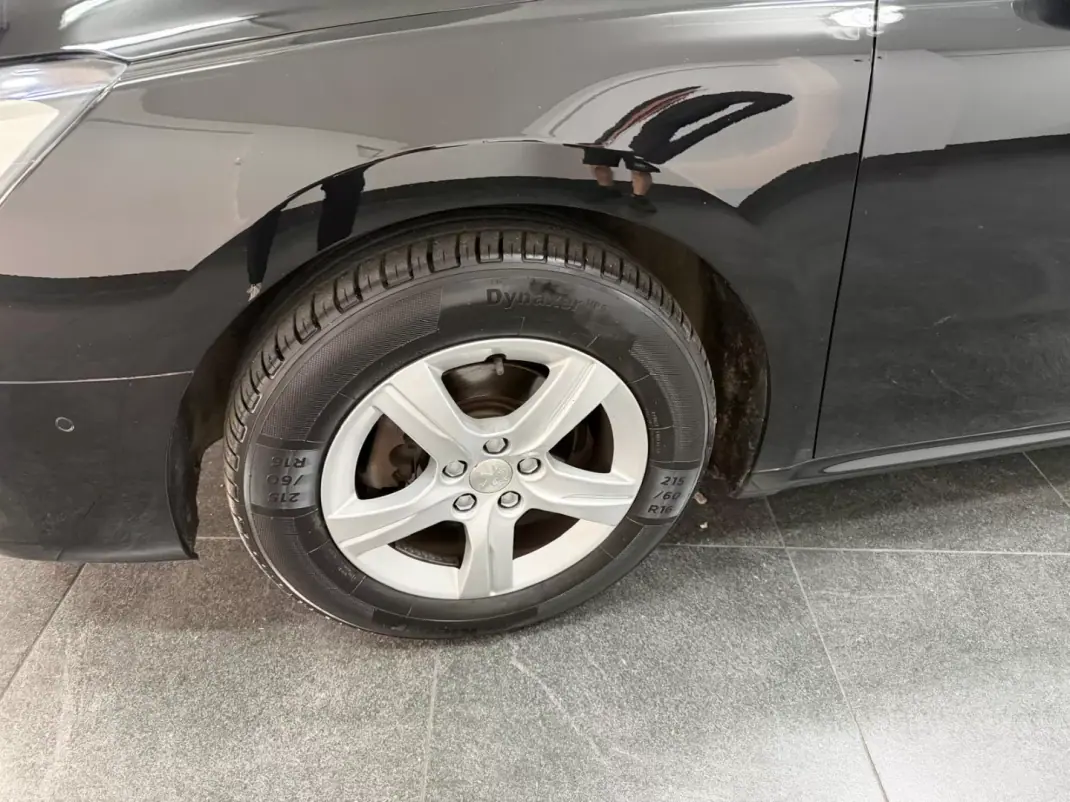Peugeot 508 SW 2017 - 10990 EUR, 112000 km - AUTO.MOTO.pt - 112000km - foto 19 de 20
