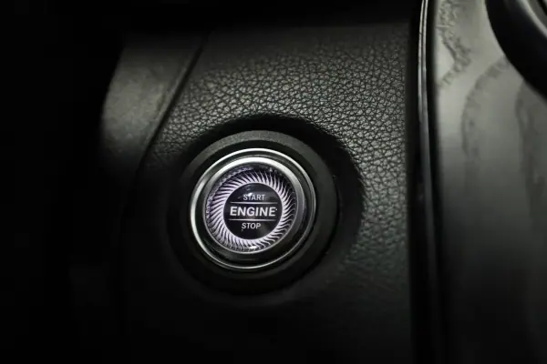 Mercedes-Benz C 200 2019 - 26990 EUR, 136463 km - AUTO.MOTO.pt - 136463km - foto 43 de 43