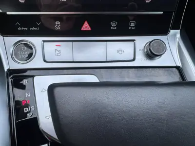 Audi e-tron Sportback 2020 - 28900 EUR, 102000 km - AUTO.MOTO.pt - 102000km - foto 46 de 54