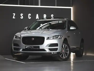 Jaguar F-Pace 2017 - 23990 EUR, 91000 km - AUTO.MOTO.pt - 91000km - foto 3 de 21