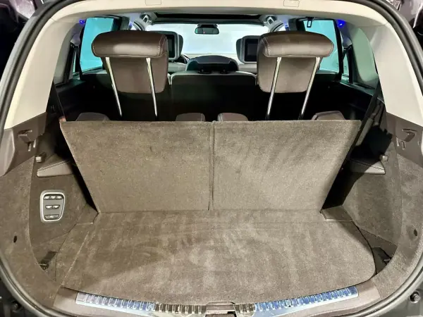 Renault Espace 2016 - 16500 EUR, 163000 km - AUTO.MOTO.pt - 163000km - foto 4 de 49