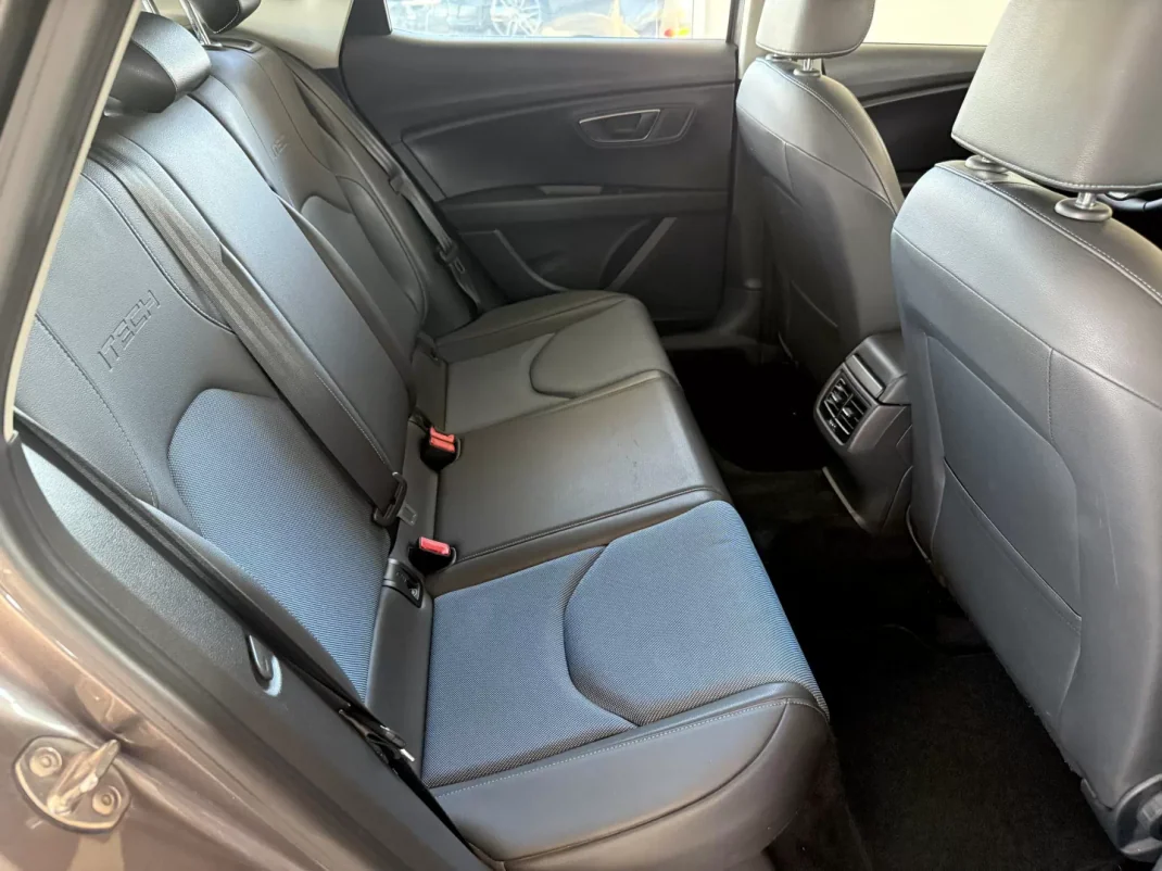 SEAT Leon 2015 - 14000 EUR, 181000 km - AUTO.MOTO.pt - 181000km - foto 52 de 92