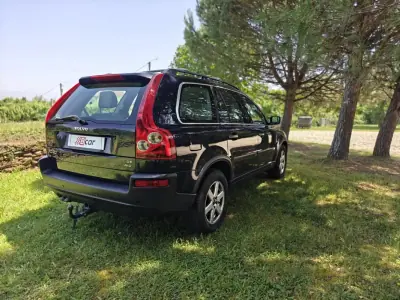 Volvo XC 90 2005 - 8490 EUR, 243750 km - AUTO.MOTO.pt - 243750km - foto 12 de 35