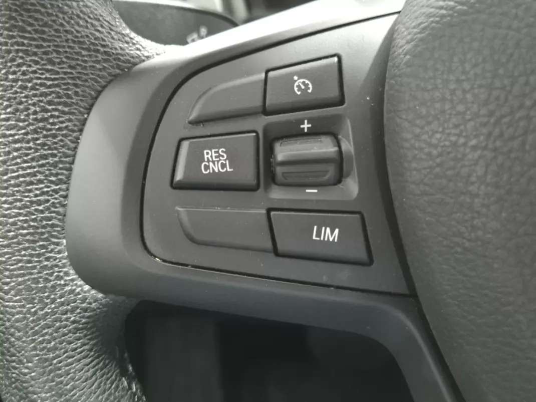 BMW 216 Gran Tourer 2022 - 25500 EUR, 73000 km - AUTO.MOTO.pt - 73000km - foto 20 de 35