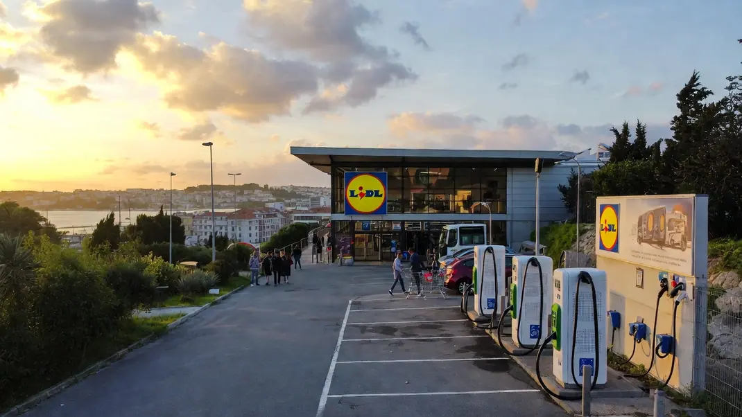 Onde carregar carros eléctricos gratuitamente em Portugal
